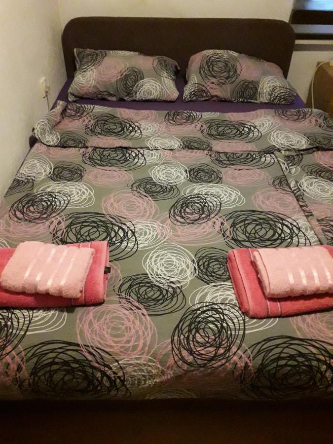 Hostel Topic Banja Luka Esterno foto