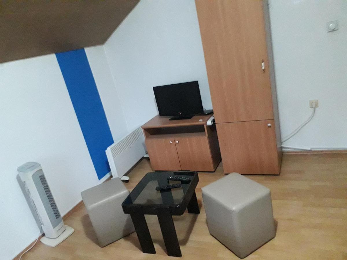 Hostel Topic Banja Luka Esterno foto